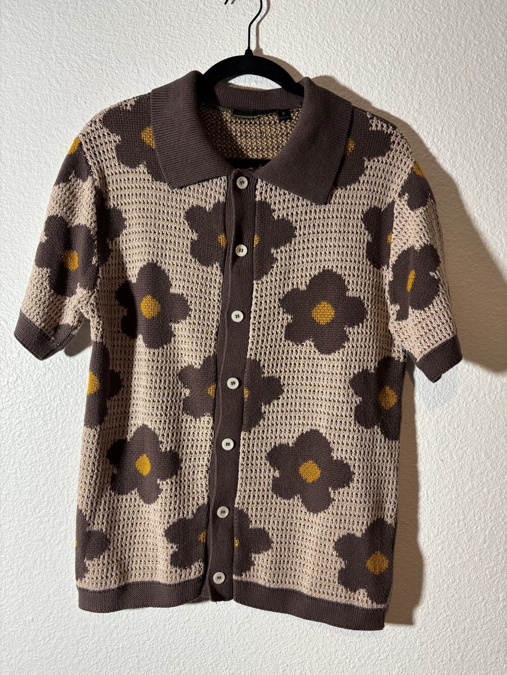 Massive Luxury Mens Size S Retro 70s Inspired Daisy Floral Crochet Polo Cardigan